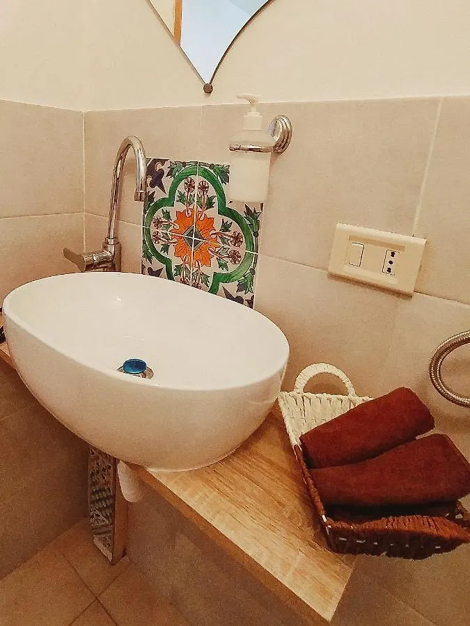 Milazzo Port Rooms Bed & Breakfast
